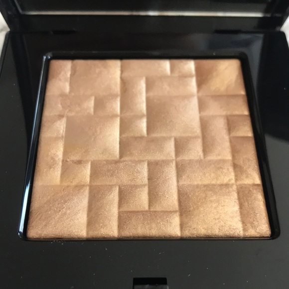 Bobbi brown Highlighting Powder - Picture 4 of 5